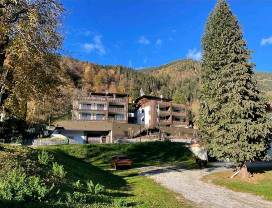 Apartment Deluxe Ossiacher See - Gerlitzen Sattendorf Exterior foto